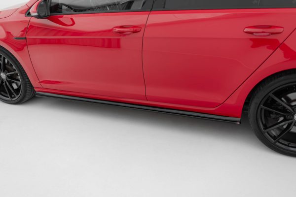 Volkswagen Golf R / R-line Mk7 (facelift) - Lâminas para Embaladeiras V.2 | VW-GO-7F-R-SD2G | Produto Maxton Design distribuído por Unicartuning. Volkswagen Golf R / R-line Mk7 (facelift) - Lâminas para Embaladeiras V.2 | VW-GO-7F-R-SD2G | Produto Maxton Design distribuído por Unicartuning.