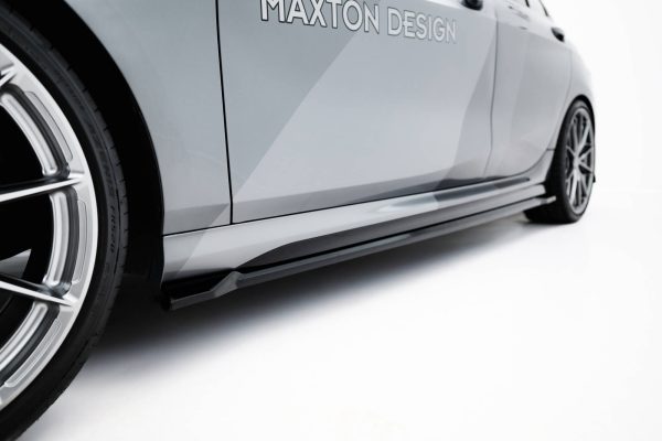 BMW M135i F70 - Lâminas para Embaladeiras V.3 | BM-1-70-M-SD3G | Produto Maxton Design distribuído por Unicartuning. BMW M135i F70 - Lâminas para Embaladeiras V.3 | BM-1-70-M-SD3G | Produto Maxton Design distribuído por Unicartuning.