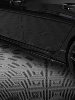 Volkswagen Golf R Mk8 - Lâminas para Embaladeiras V.3 | VW-GO-8-R-SD3G | Produto Maxton Design distribuído por Unicartuning. Volkswagen Golf R Mk8 - Lâminas para Embaladeiras V.3 | VW-GO-8-R-SD3G | Produto Maxton Design distribuído por Unicartuning.
