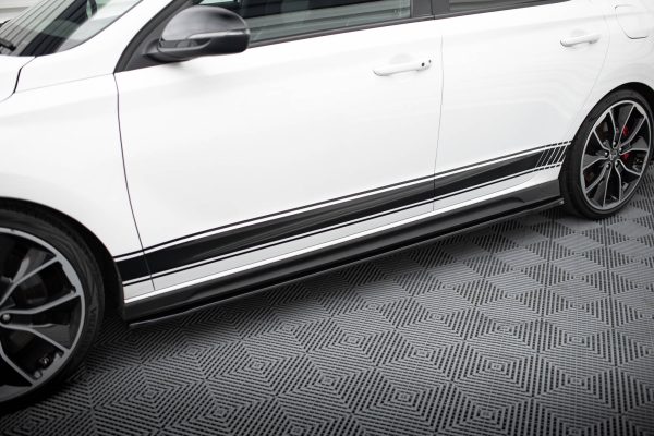 Hyundai I30 N Mk3 / Mk3 Fl Hatchback/ Fastback - Lâminas para Embaladeiras V.4 | HY-I30-3-N-SD3G | Produto Maxton Design distribuído por Unicartuning. Hyundai I30 N Mk3 / Mk3 Fl Hatchback/ Fastback - Lâminas para Embaladeiras V.4 | HY-I30-3-N-SD3G | Produto Maxton Design distribuído por Unicartuning.