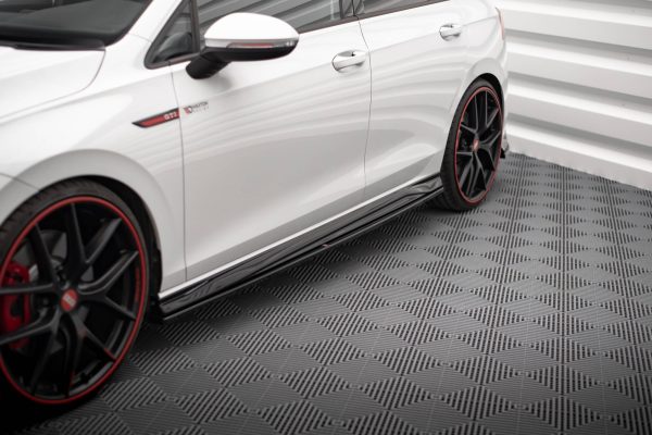 Volkswagen Golf GTI Mk8 - Lâminas para Embaladeiras V.4 | VW-GO-8-GTI-SD4G | Produto Maxton Design distribuído por Unicartuning. Volkswagen Golf GTI Mk8 - Lâminas para Embaladeiras V.4 | VW-GO-8-GTI-SD4G | Produto Maxton Design distribuído por Unicartuning.