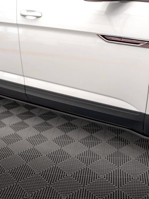 Volkswagen Atlas Cross Sport  - Lâminas para embaladeiras | VW-AT-1-CRS-SD1G | Produto Maxton Design distribuído por Unicartuning.