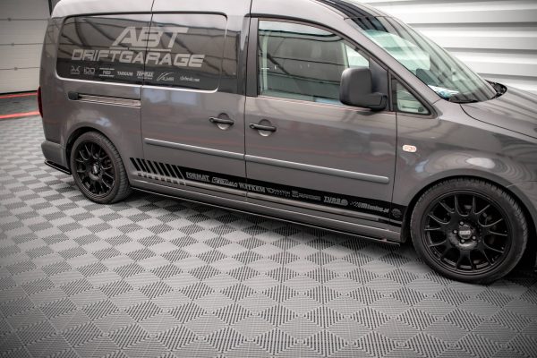 Volkswagen Caddy Long Mk3 (facelift) - Lâminas para embaladeiras | VW-CA-3F-L-SD1G | Produto Maxton Design distribuído por Unicartuning. Volkswagen Caddy Long Mk3 (facelift) - Lâminas para embaladeiras | VW-CA-3F-L-SD1G | Produto Maxton Design distribuído por Unicartuning.