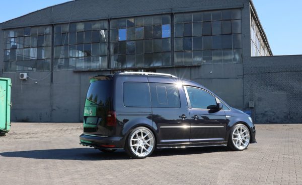 Volkswagen Caddy Mk5 - Lâminas para embaladeiras | VW-CA-4-SD1G | Produto Maxton Design distribuído por Unicartuning. Volkswagen Caddy Mk5 - Lâminas para embaladeiras | VW-CA-4-SD1G | Produto Maxton Design distribuído por Unicartuning.