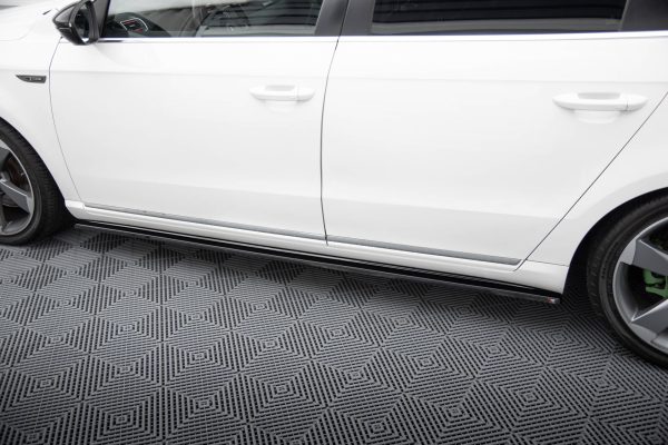 Volkswagen Passat Variant B7 - Lâminas para embaladeiras | VW-PA-B7-SD1G | Produto Maxton Design distribuído por Unicartuning. Volkswagen Passat Variant B7 - Lâminas para embaladeiras | VW-PA-B7-SD1G | Produto Maxton Design distribuído por Unicartuning.