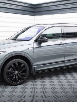 Volkswagen Tiguan Mk2 R-line - Lâminas para embaladeiras | VW-TI-2-RLINE-LWB-SD1G | Produto Maxton Design distribuído por Unicartuning. Volkswagen Tiguan Mk2 R-line - Lâminas para embaladeiras | VW-TI-2-RLINE-LWB-SD1G | Produto Maxton Design distribuído por Unicartuning.