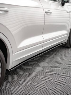 Volkswagen Touareg R-line Mk3 - Lâminas para embaladeiras | VW-TO-3-RLINE-SD1G | Produto Maxton Design distribuído por Unicartuning.