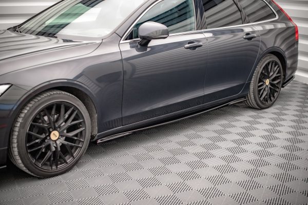 Volvo XC60 R-design Mk1 (facelift) - Lâminas para embaladeiras | VO-V90-2-SD1G | Produto Maxton Design distribuído por Unicartuning. Volvo XC60 R-design Mk1 (facelift) - Lâminas para embaladeiras | VO-V90-2-SD1G | Produto Maxton Design distribuído por Unicartuning.
