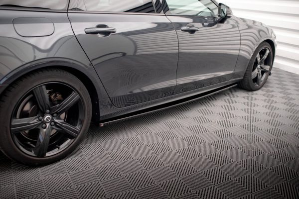 Volvo V90 Mk2 - Lâminas para embaladeiras | VO-V90-2-RDESIGN-SD1G | Produto Maxton Design distribuído por Unicartuning. Volvo V90 Mk2 - Lâminas para embaladeiras | VO-V90-2-RDESIGN-SD1G | Produto Maxton Design distribuído por Unicartuning.