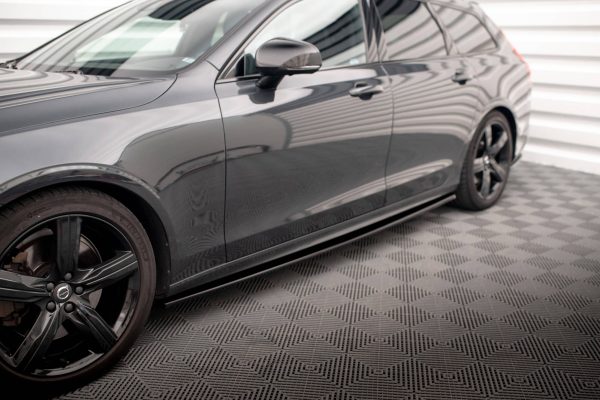 Volvo V90 Mk2 - Lâminas para embaladeiras | VO-V90-2-RDESIGN-SD1G | Produto Maxton Design distribuído por Unicartuning. Volvo V90 Mk2 - Lâminas para embaladeiras | VO-V90-2-RDESIGN-SD1G | Produto Maxton Design distribuído por Unicartuning.