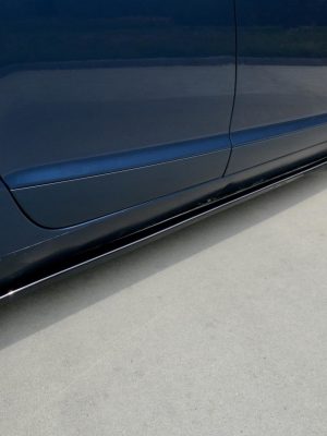 Audi A6 S-Line C6 / C6 Fl - Lâminas para embaladeiras | AU-A6-C6-SLINE-SD1G | Produto Maxton Design distribuído por Unicartuning. Audi A6 S-Line C6 / C6 Fl - Lâminas para embaladeiras | AU-A6-C6-SLINE-SD1G | Produto Maxton Design distribuído por Unicartuning.