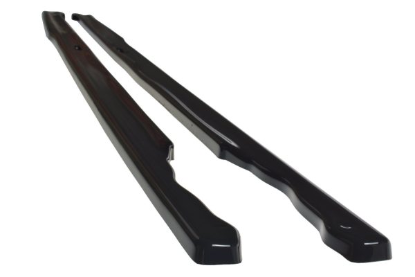 Volkswagen Passat B8 - Lâminas para embaladeiras | VW-PA-B8-RLINE-SD1G | Produto Maxton Design distribuído por Unicartuning. Volkswagen Passat B8 - Lâminas para embaladeiras | VW-PA-B8-RLINE-SD1G | Produto Maxton Design distribuído por Unicartuning.