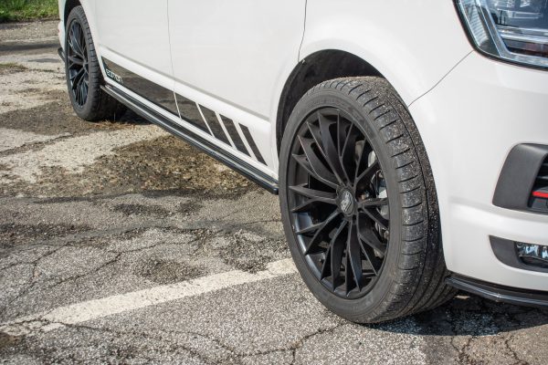 Volkswagen T6 - Lâminas para embaladeiras | VW-T6-SD1A+BG | Produto Maxton Design distribuído por Unicartuning. Volkswagen T6 - Lâminas para embaladeiras | VW-T6-SD1A+BG | Produto Maxton Design distribuído por Unicartuning.