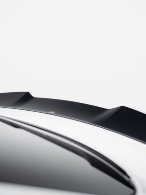 Alfa Romeo Giulia - Aileron / Extensão 3D | AL-GI-1-QV-CAP3D1G | Produto Maxton Design distribuído por Unicartuning.
