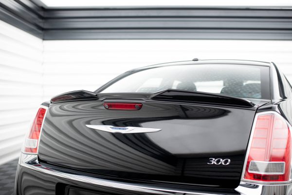 Chrysler 300 Mk2 - Aileron / Extensão 3D | CHR-300C-2-CAP3D1G | Produto Maxton Design distribuído por Unicartuning. Chrysler 300 Mk2 - Aileron / Extensão 3D | CHR-300C-2-CAP3D1G | Produto Maxton Design distribuído por Unicartuning.