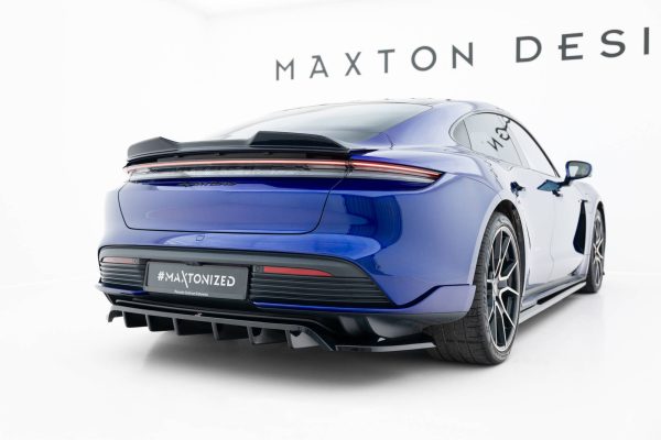 Porsche Taycan / Taycan 4 / Taycan 4s / Taycan GTS Mk1 - Aileron / Extensão 3D | PO-TAY-1-CAP1G | Produto Maxton Design distribuído por Unicartuning. Porsche Taycan / Taycan 4 / Taycan 4s / Taycan GTS Mk1 - Aileron / Extensão 3D | PO-TAY-1-CAP1G | Produto Maxton Design distribuído por Unicartuning.