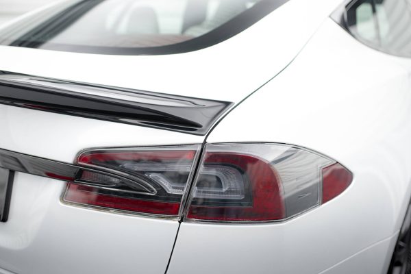 Tesla Model S Plaid Mk1 (facelift) - Aileron / Extensão 3D | TE-MODELS-1F2-PL-CAP3D1G | Produto Maxton Design distribuído por Unicartuning. Tesla Model S Plaid Mk1 (facelift) - Aileron / Extensão 3D | TE-MODELS-1F2-PL-CAP3D1G | Produto Maxton Design distribuído por Unicartuning.