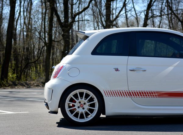 Abarth 500 Mk1 - Aileron / Extensão | FI-500-ABARTH-CAP1G | Produto Maxton Design distribuído por Unicartuning.
