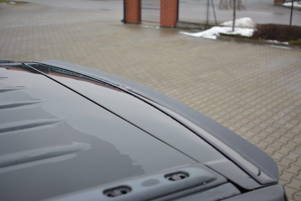 Jeep Grand Cherokee Wk Str8 - Aileron / Extensão | JE-GC-3-SRT8-CAP1G | Produto Maxton Design distribuído por Unicartuning.