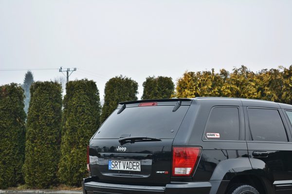 Jeep Grand Cherokee Wk Str8 - Aileron / Extensão | JE-GC-3-SRT8-CAP1G | Produto Maxton Design distribuído por Unicartuning.