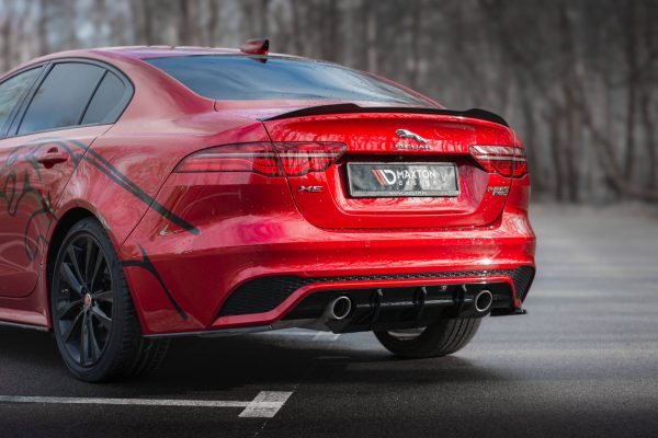 Jaguar Xe R-dynamic X760 (facelift) - Aileron / Extensão | JA-XE-1F-RDYNAMIC-CAP1G | Produto Maxton Design distribuído por Unicartuning. Jaguar Xe R-dynamic X760 (facelift) - Aileron / Extensão | JA-XE-1F-RDYNAMIC-CAP1G | Produto Maxton Design distribuído por Unicartuning.