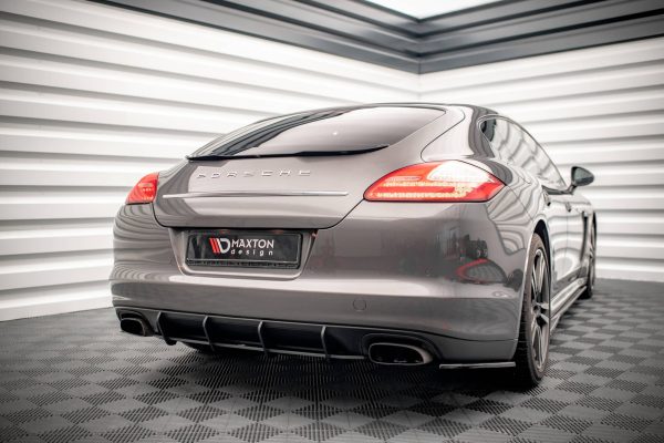 Porsche Panamera / Panamera Diesel 970 - Aileron / Extensão | PO-PA-970-CAP1G | Produto Maxton Design distribuído por Unicartuning. Porsche Panamera / Panamera Diesel 970 - Aileron / Extensão | PO-PA-970-CAP1G | Produto Maxton Design distribuído por Unicartuning.