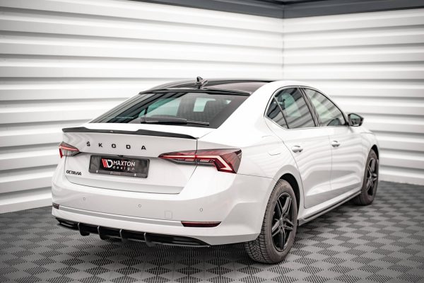 Skoda Octavia Mk4 - Aileron / Extensão | SK-OC-4-CAP1G | Produto Maxton Design distribuído por Unicartuning.