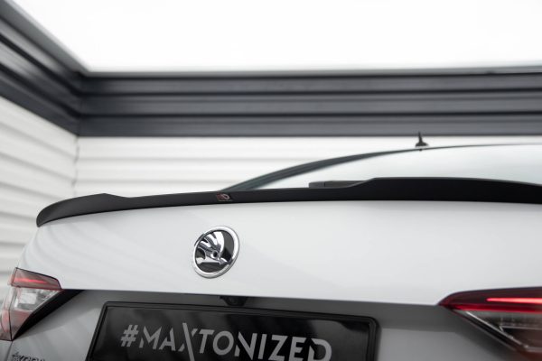 Skoda Superb Liftback / Combi Mk3 - Aileron / Extensão V.2 | SK-SU-3F-CAP1G | Produto Maxton Design distribuído por Unicartuning. Skoda Superb Liftback / Combi Mk3 - Aileron / Extensão V.2 | SK-SU-3F-CAP1G | Produto Maxton Design distribuído por Unicartuning.