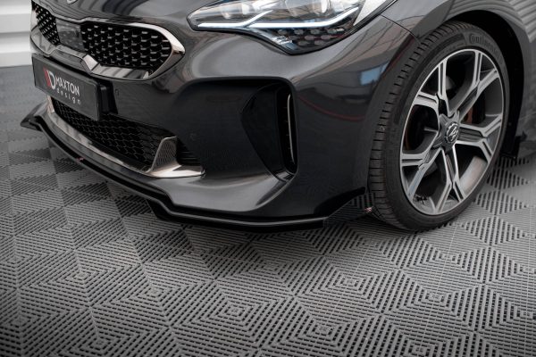 Kia Stinger GT / GT-line / Standard Mk1 - Lâmina frontal STREET PRO + Splitters | KIST1GTLINECNC-FD1B+FSF1G | Produto Maxton Design distribuído por Unicartuning. Kia Stinger GT / GT-line / Standard Mk1 - Lâmina frontal STREET PRO + Splitters | KIST1GTLINECNC-FD1B+FSF1G | Produto Maxton Design distribuído por Unicartuning.