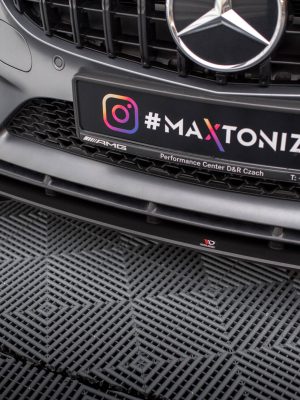 Mercedes-AMG C43 Coupé / Cabrio C205 (facelift) / A205 (facelift) - Lâmina frontal STREET PRO + Splitters | MEC205F43CCNC-FD1B+FSF1G | Produto Maxton Design distribuído por Unicartuning.