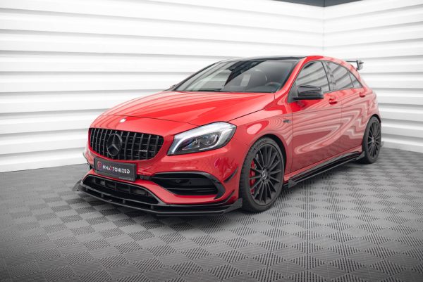 Mercedes-Benz A45 AMG Aero W176 (facelift) - Lâmina frontal STREET PRO + Splitters | MEA176FAEROCNC-FD1B+FSF1G | Produto Maxton Design distribuído por Unicartuning. Mercedes-Benz A45 AMG Aero W176 (facelift) - Lâmina frontal STREET PRO + Splitters | MEA176FAEROCNC-FD1B+FSF1G | Produto Maxton Design distribuído por Unicartuning.