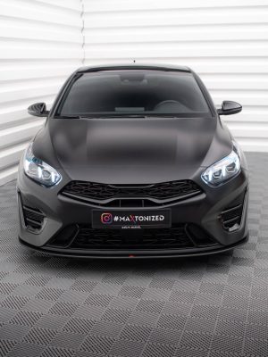 Kia Proceed GT Mk3 (facelift) / Ceed GT / GT - Line Mk1 (facelift) - Lâmina frontal STREET PRO | KICE3FPROGTCNC-FD1B | Produto Maxton Design distribuído por Unicartuning.
