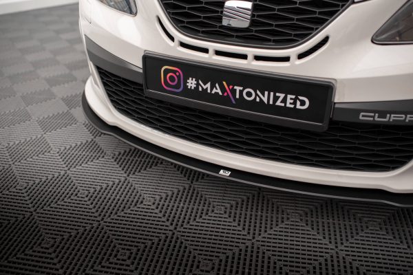 Seat Ibiza Cupra Sport Coupé Mk4 - Lâmina frontal STREET PRO | SEIB4SCCNC-FD1B | Produto Maxton Design distribuído por Unicartuning. Seat Ibiza Cupra Sport Coupé Mk4 - Lâmina frontal STREET PRO | SEIB4SCCNC-FD1B | Produto Maxton Design distribuído por Unicartuning.