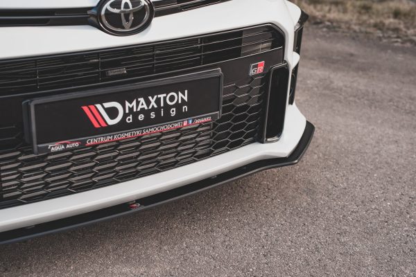 Toyota GR Yaris Mk4 - Lâmina frontal STREET PRO | TOYA4GR4CNC-FD1BRB | Produto Maxton Design distribuído por Unicartuning. Toyota GR Yaris Mk4 - Lâmina frontal STREET PRO | TOYA4GR4CNC-FD1BRB | Produto Maxton Design distribuído por Unicartuning.