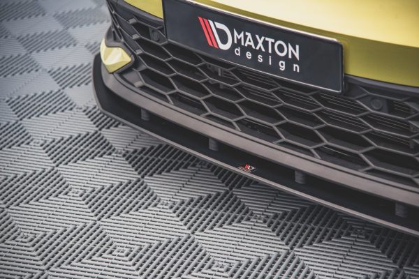 Volkswagen Golf GTI ClubSport Mk8 - Lâmina frontal STREET PRO | VWGO8GTICSCNC-FD1BRB | Produto Maxton Design distribuído por Unicartuning.