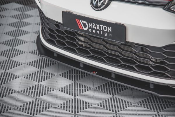 Volkswagen Golf GTI / GTE / Gtd / R-line Mk8 - Lâmina frontal STREET PRO | VWGO8GTICNC-FD1B | Produto Maxton Design distribuído por Unicartuning.