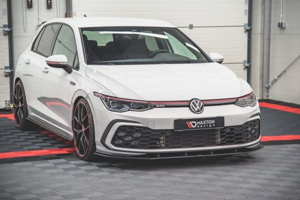 Volkswagen Golf GTI / GTE / Gtd / R-line Mk8 - Lâmina frontal STREET PRO | VWGO8GTICNC-FD1B | Produto Maxton Design distribuído por Unicartuning.