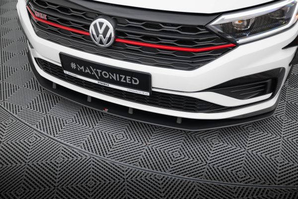 Volkswagen Jetta Gli Mk7 - Lâmina frontal STREET PRO | VWJE7GLICNC-FD1B | Produto Maxton Design distribuído por Unicartuning.