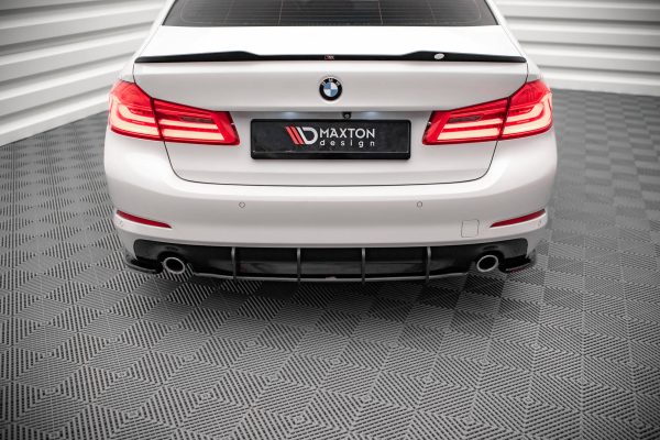 BMW 5 G30 - Difusor traseiro STREET PRO | BM5G30CNC-RS1BRB | Produto Maxton Design distribuído por Unicartuning.