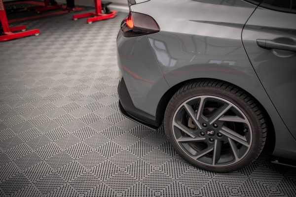 Hyundai I30 Fastback N-line Mk3 (facelift) - Difusor traseiro STREET PRO | HYI303FNLINEFBCNC-RS1BRB | Produto Maxton Design distribuído por Unicartuning. Hyundai I30 Fastback N-line Mk3 (facelift) - Difusor traseiro STREET PRO | HYI303FNLINEFBCNC-RS1BRB | Produto Maxton Design distribuído por Unicartuning.