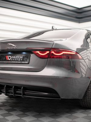Jaguar Xf R-Sport Mk2 - Difusor traseiro STREET PRO | JAXF2RSPORTCNC-RS1B+BRBI | Produto Maxton Design distribuído por Unicartuning.