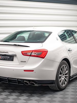 Maserati Ghibli Mk3 - Difusor traseiro STREET PRO | MAGH1CNC-RS1B+BRBI | Produto Maxton Design distribuído por Unicartuning.