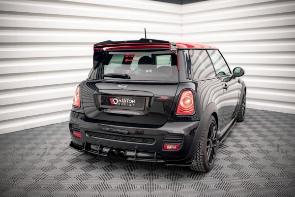 Mini Cooper John Cooper Works R56 - Difusor traseiro STREET PRO | MCS256JCWCNC-RS1BRB | Produto Maxton Design distribuído por Unicartuning.