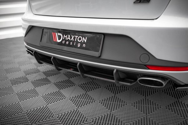 Seat Leon Cupra Sportstourer Mk3 - Difusor traseiro STREET PRO | SELE3CUSTCNC-RS1BRB | Produto Maxton Design distribuído por Unicartuning. Seat Leon Cupra Sportstourer Mk3 - Difusor traseiro STREET PRO | SELE3CUSTCNC-RS1BRB | Produto Maxton Design distribuído por Unicartuning.