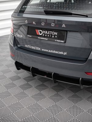 Skoda Fabia Combi Mk3 (facelift) - Difusor traseiro STREET PRO | SKAFA3FKCNC-RS1B | Produto Maxton Design distribuído por Unicartuning. Skoda Fabia Combi Mk3 (facelift) - Difusor traseiro STREET PRO | SKAFA3FKCNC-RS1B | Produto Maxton Design distribuído por Unicartuning.