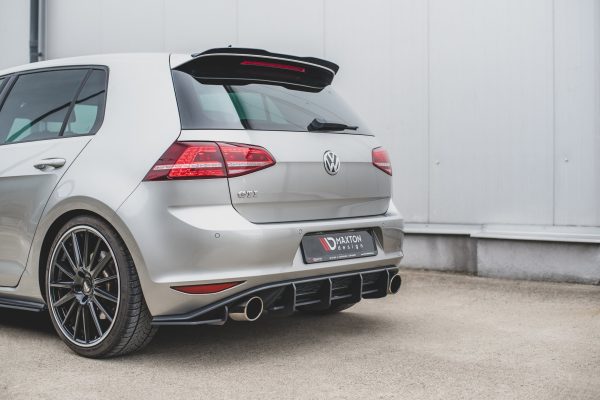 Volkswagen Golf 7 GTI - Difusor traseiro STREET PRO V.1 | VWGO7GTICNC-RS1B | Produto Maxton Design distribuído por Unicartuning.