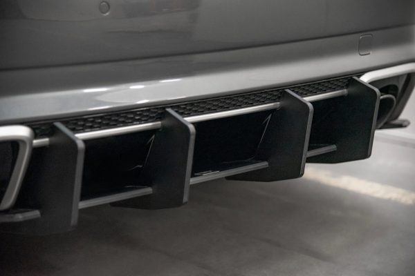 Audi RS3 8V Sportback - Difusor traseiro STREET PRO V.2 | AURS38VCNC-RS4B+BRBI | Produto Maxton Design distribuído por Unicartuning. Audi RS3 8V Sportback - Difusor traseiro STREET PRO V.2 | AURS38VCNC-RS4B+BRBI | Produto Maxton Design distribuído por Unicartuning.