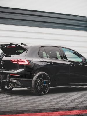 Volkswagen Golf R Mk8 - Difusor traseiro STREET PRO | VWGO8RCNC-RS1BRB | Produto Maxton Design distribuído por Unicartuning. Volkswagen Golf R Mk8 - Difusor traseiro STREET PRO | VWGO8RCNC-RS1BRB | Produto Maxton Design distribuído por Unicartuning.