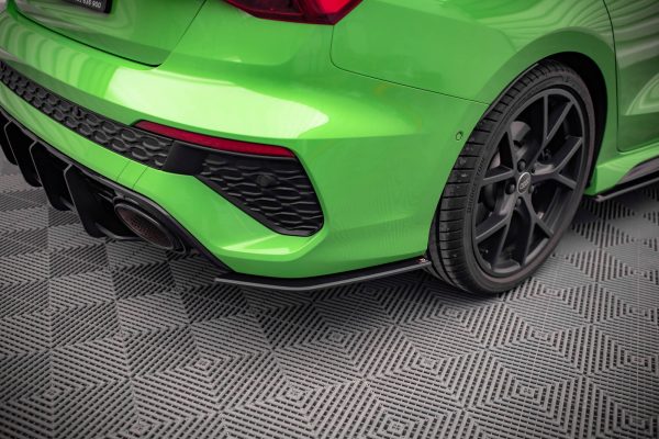 Audi RS3 Sedan 8Y - Splitters laterais traseiros STREET PRO | AURS38YSCNC-RSD1B | Produto Maxton Design distribuído por Unicartuning.
