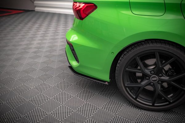 Audi RS3 Sedan 8Y - Splitters laterais traseiros STREET PRO | AURS38YSCNC-RSD1B | Produto Maxton Design distribuído por Unicartuning.